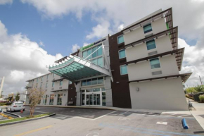  Holiday Inn Express & Suites Miami Airport East, an IHG Hotel  Запад Майами